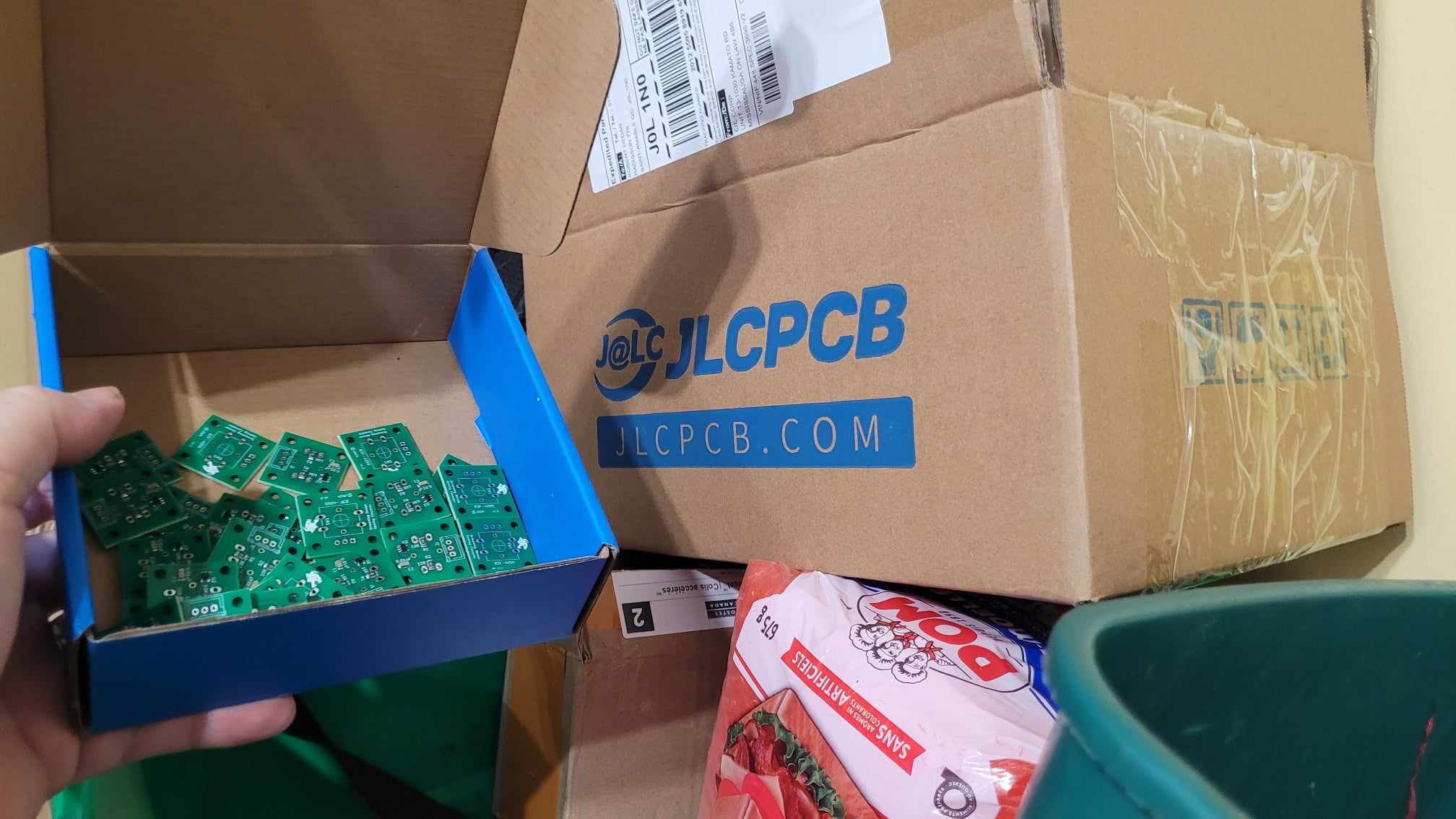 Name:  JLCPCB packaging.jpg
Views: 86
Size:  135.6 KB